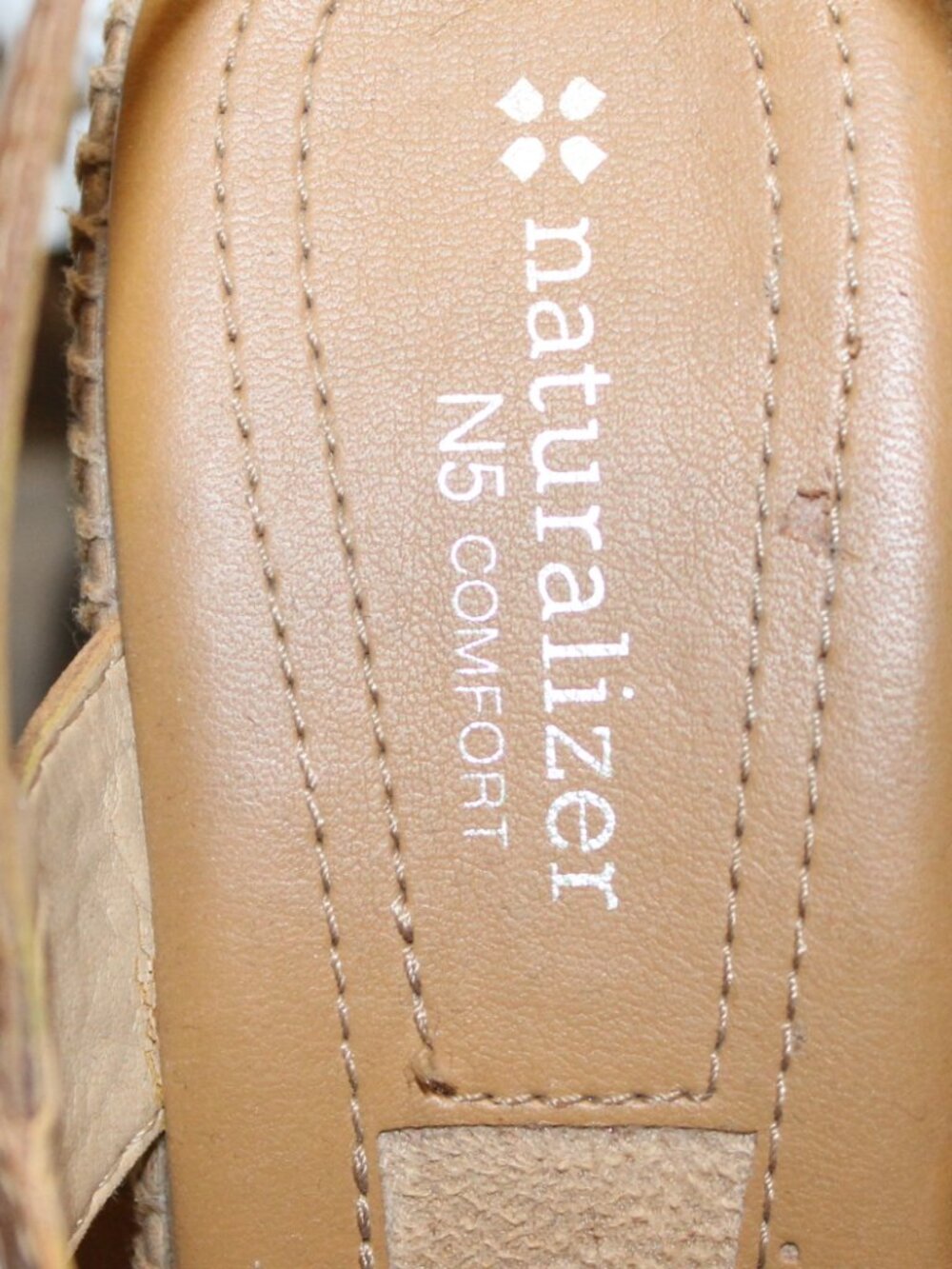 NWOT Naturalizer Oasis Leather Wedge Sandals 9 WIDE STUNNING!! - Picture 5 of 11